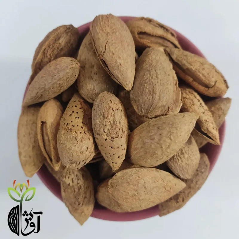 بادام کاغذی خام منقا